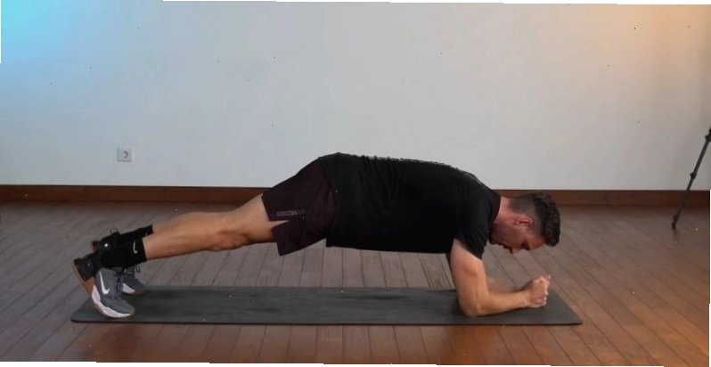 bài tập cơ bụng 6 múi học sinh plank hold