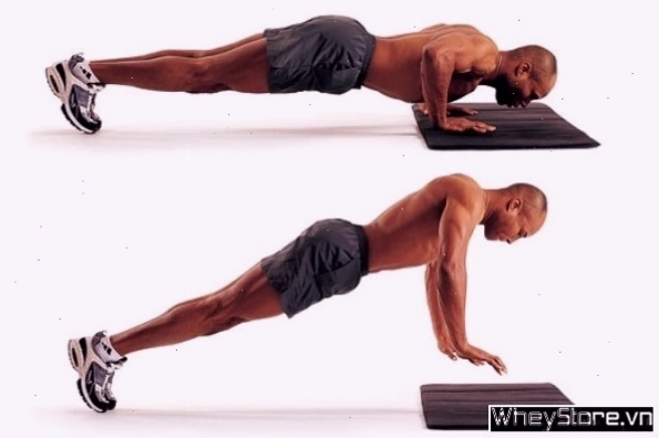 Biến thể bài tập Chest Dip với hai chiếc ghế