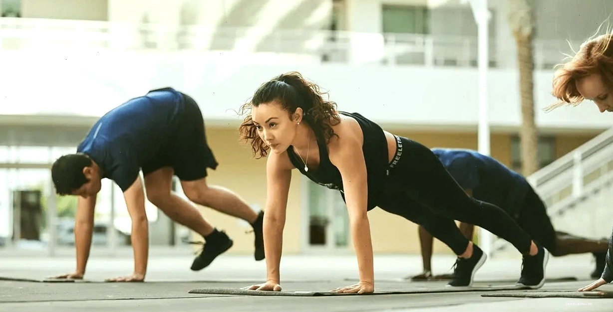 Các bước thực hiện bài tập burpee chuẩn xác
