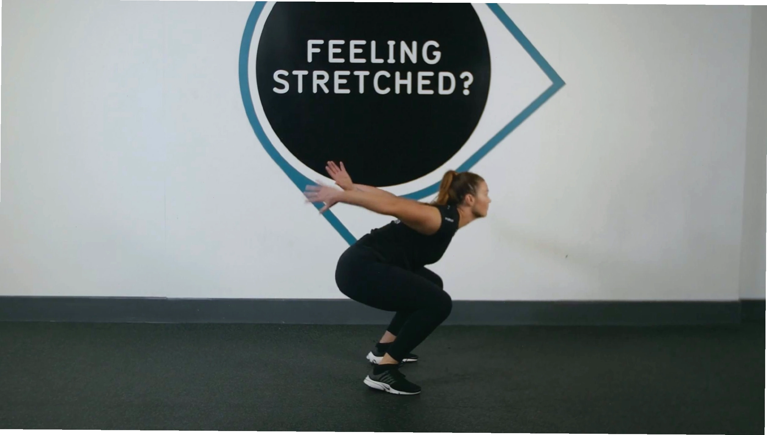 Cách thực hiện bài tập Jumping Squat chuẩn xác