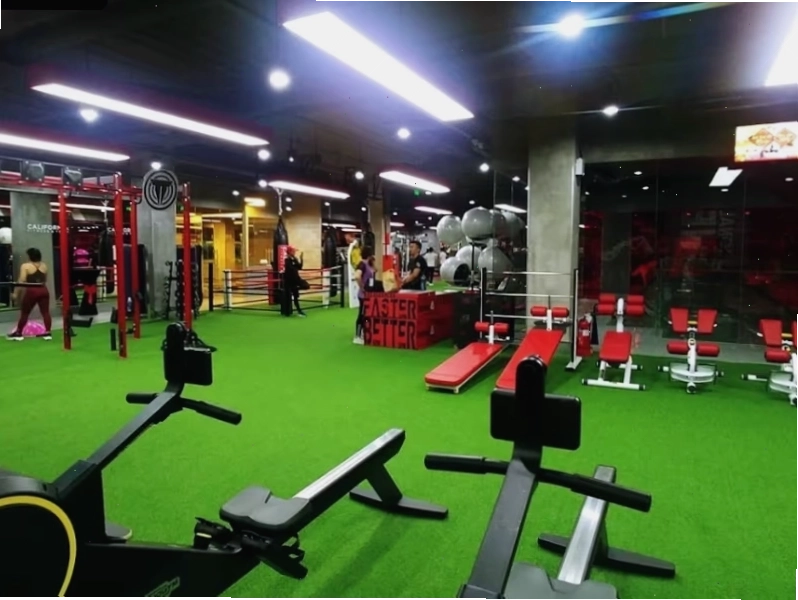California Fitness & Yoga Quận 6 mang đến không gian tập luyện sang trọng