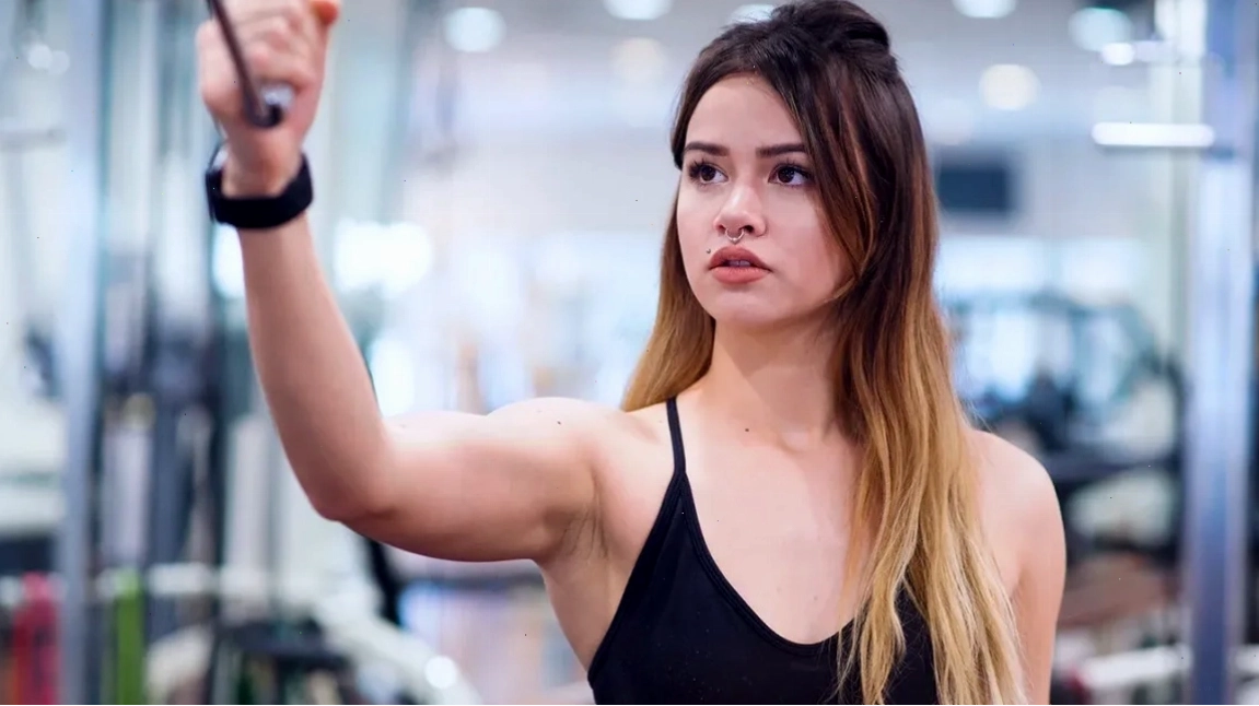 Cận cảnh cơ vai sau phát triển nhờ bài tập face pull