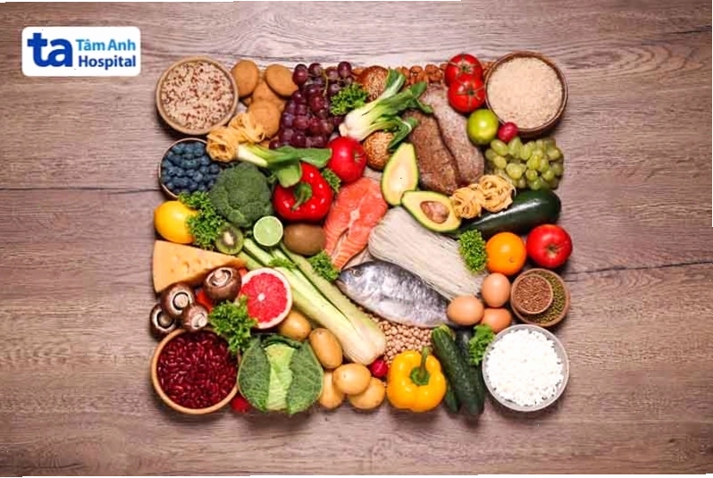Chế độ dinh dưỡng hợp lý giúp hạn chế tình trạng đau mỏi bắp chuối chân