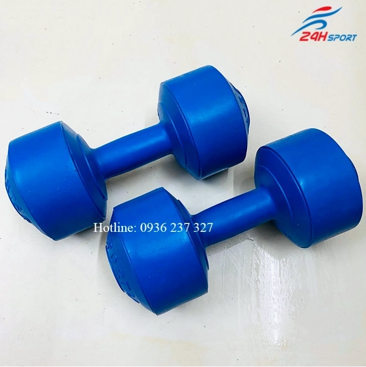 Đổ xi măng vào khuôn và gia cố bằng thanh thép