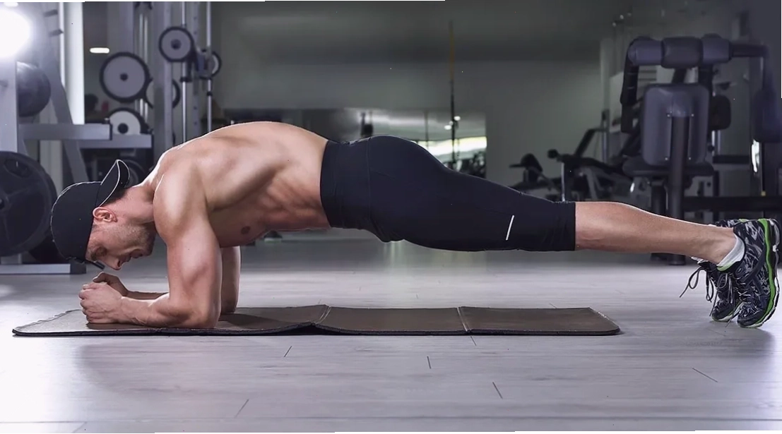 Động tác Burpees giúp tăng cường sức bền và khả năng tim mạch