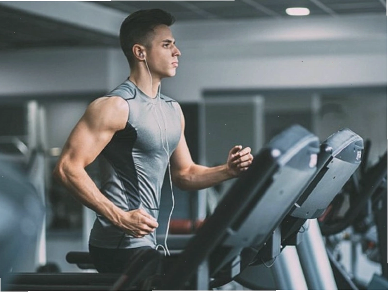 Đừng quên khởi động nhẹ nhàng trước khi tập luyện để tránh chấn thương