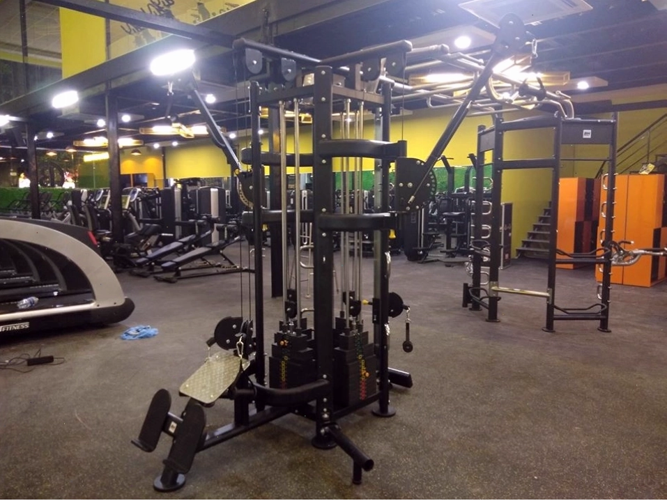 Giao diện trò chơi Gym Boss với nhân vật đang tập luyện