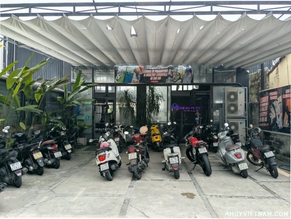 HealthFit Gym & Yoga Center tại Hội An, một địa điểm tập luyện gần các phòng gym khác