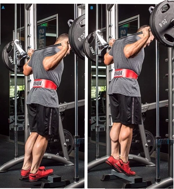 Jeff Seid thực hiện bài tập Standing Calf Raise