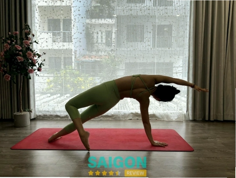 Không gian tập luyện hiện đại tại Aqua – Yoga Studio quận 10