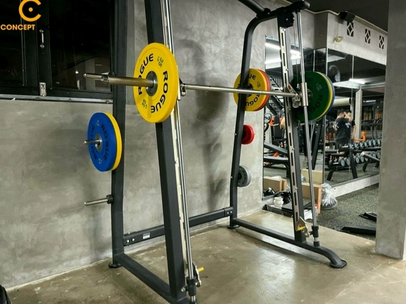 Khung tạ tập được gia công kiên cố tại Pig Gym