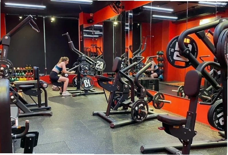 Lớp học Yoga đá muối tại Fit Center