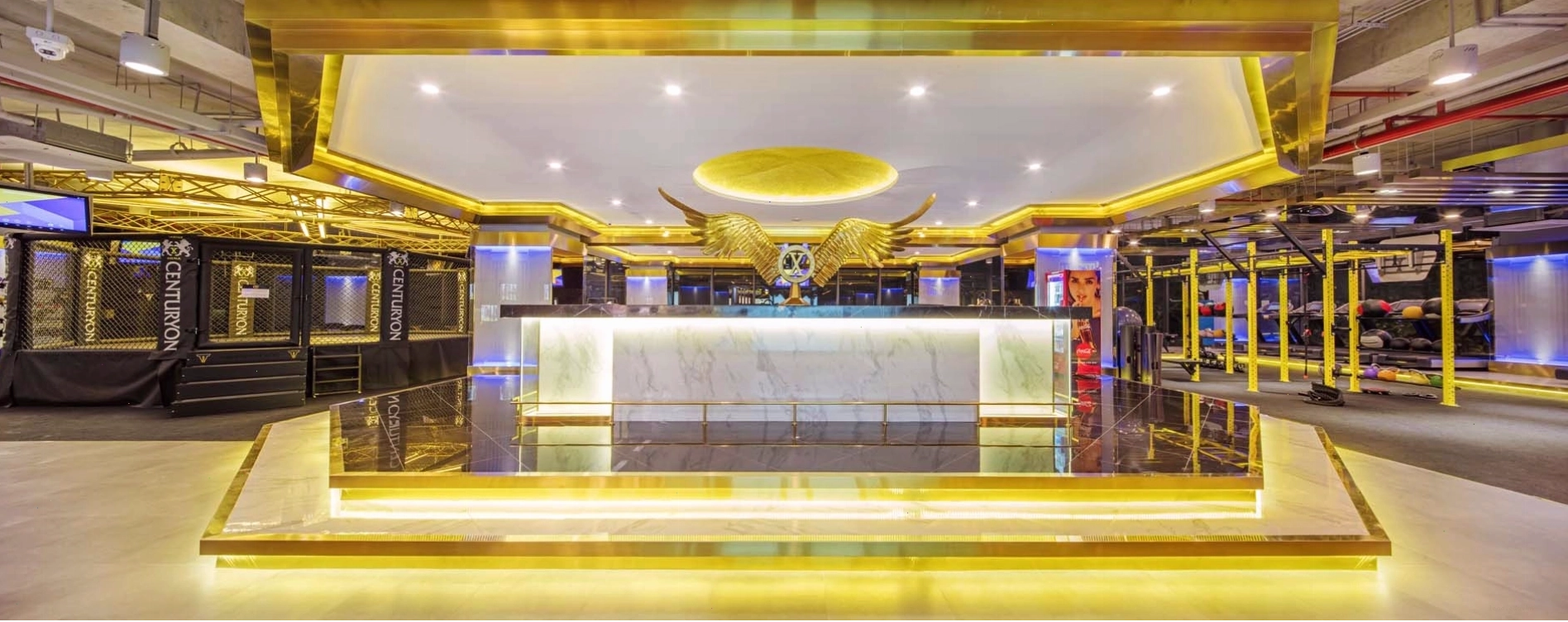 Lớp học Yoga tại California Gym Tây Hồ