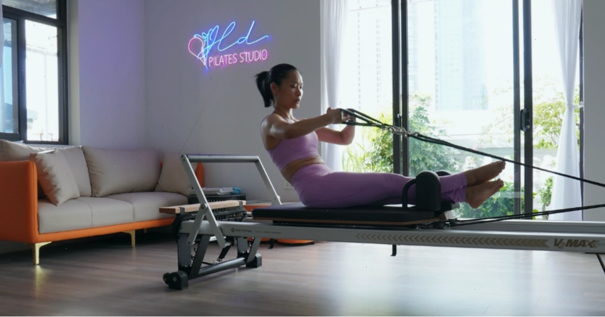 Lớp tập Pilates thảm tại Pilates Station