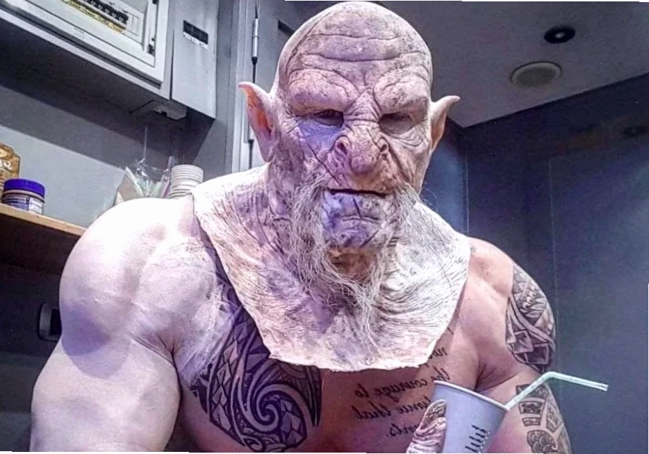 Martyn Ford trong trang phục võ sĩ MMA