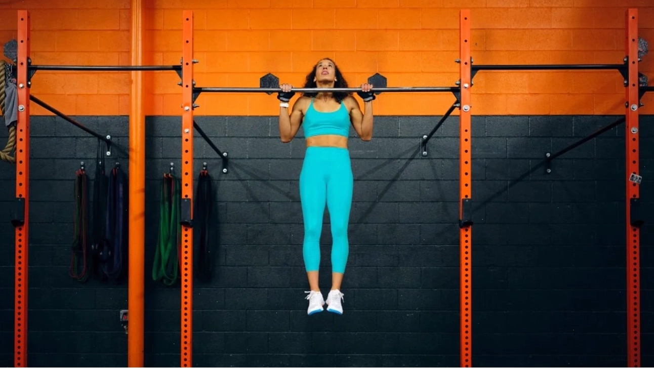 Minh họa sự khác biệt cơ bắp tác động giữa chin up và pull up