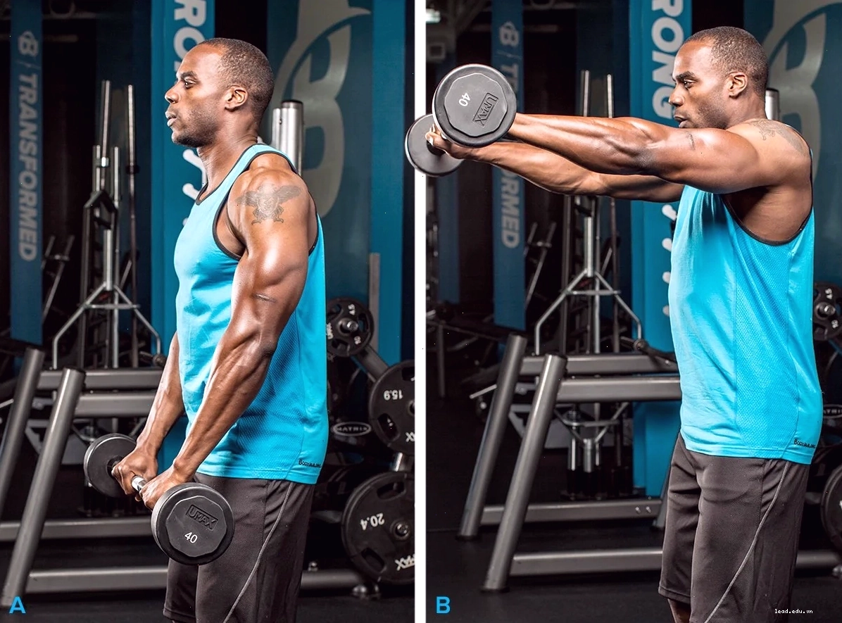 Nam giới thực hiện bài tập Front Barbell Raise với tạ đơn để tăng cường cơ vai trước