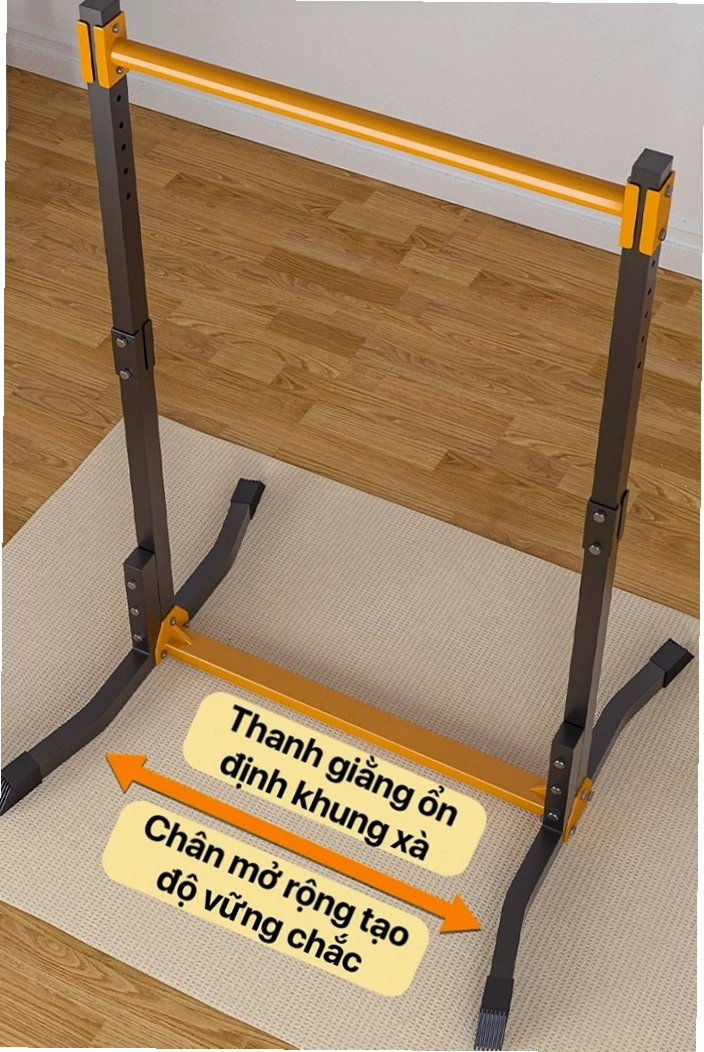 Người tập thực hiện động tác kéo xà đơn