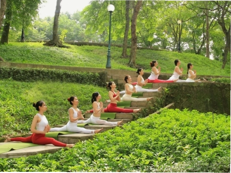 Paragate Yoga & Pilates Đà Nẵng cung cấp một loạt các lớp học yoga và pilates