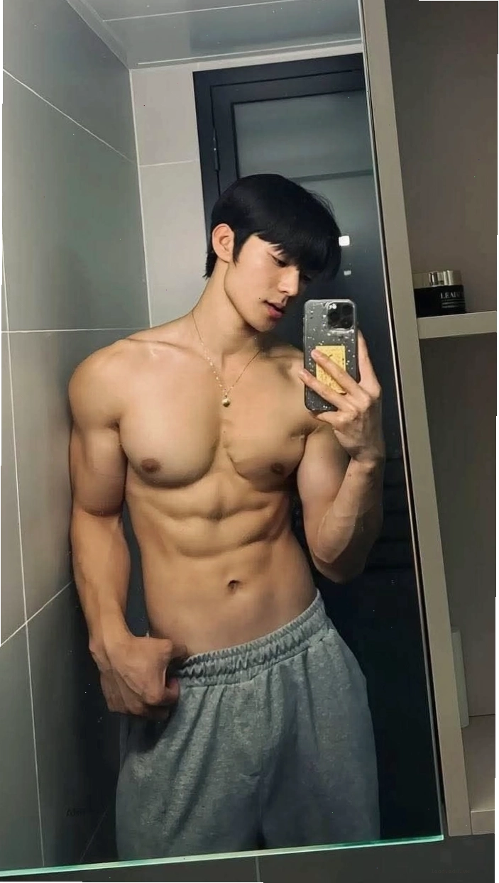 Phong cách mạnh mẽ chuẩn fitness