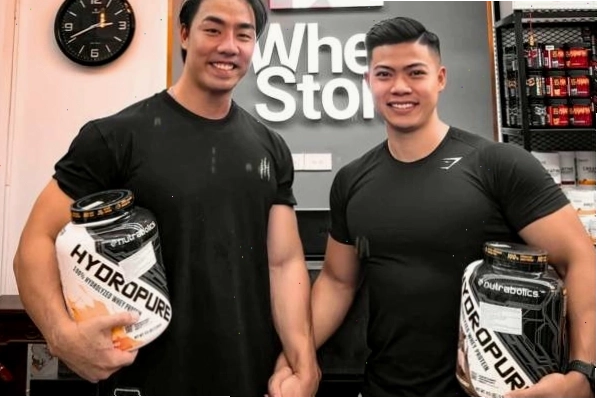 Sản phẩm Nutrabolics Hydropure 100% Hydrolyzed Whey Protein 4.5lbs với bao bì bắt mắt