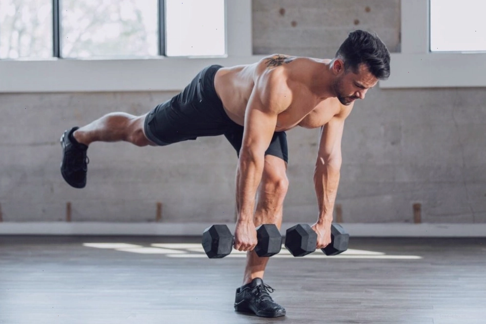 Single-Leg Deadlift tăng cường sức mạnh và khả năng giữ thăng bằng