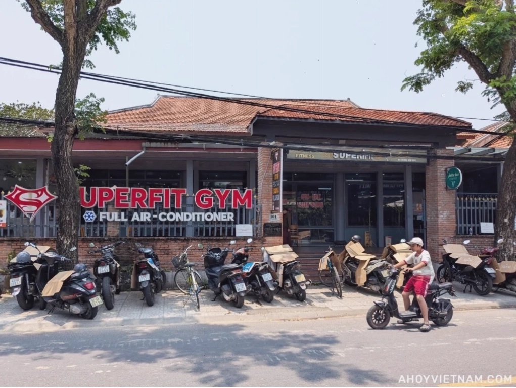 Superfit Gym, một trong những phòng gym cao cấp tại Hội An với trang thiết bị hiện đại