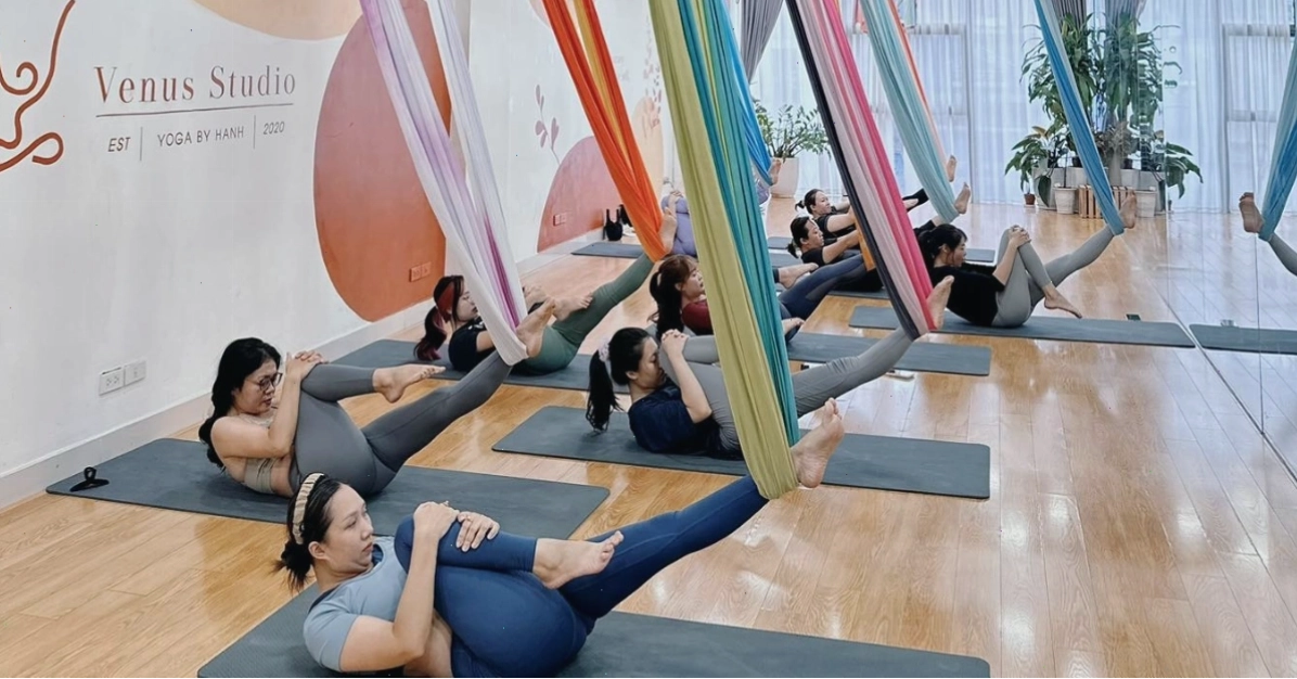 Tập Yoga bay tại Venus Studio