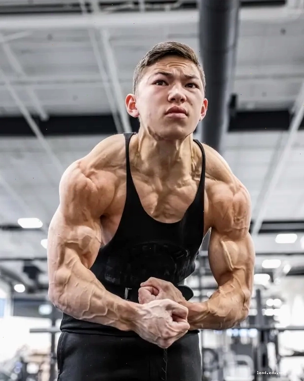 Thông tin Tristyn Lee chiều cao cân nặng