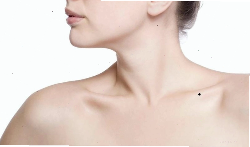 Thực hiện các bài tập cải thiện xương quai xanh vào buổi tối