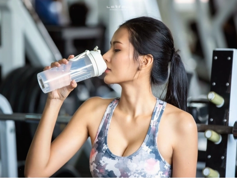 Tiết kiệm thời gian bằng cách tập gym buổi trưa