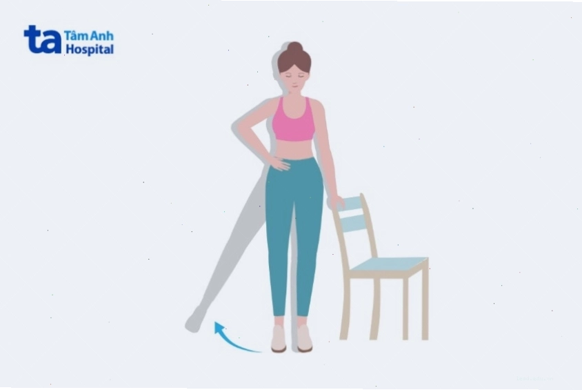 Tư thế chiến binh II tăng cường sức mạnh cho khớp háng và chân