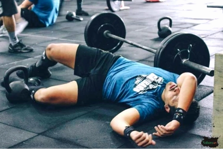 Uống whey giúp giảm đau nhức cơ bắp khá tốt, thời điểm uống có thể linh hoạt.